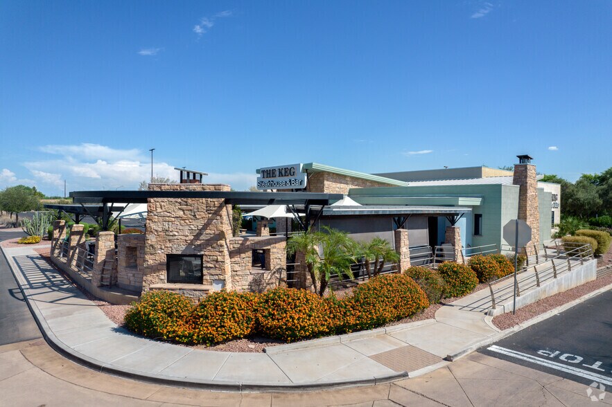 More Photos Of 2716-2810 S Market St, Gilbert Unknown For Lease