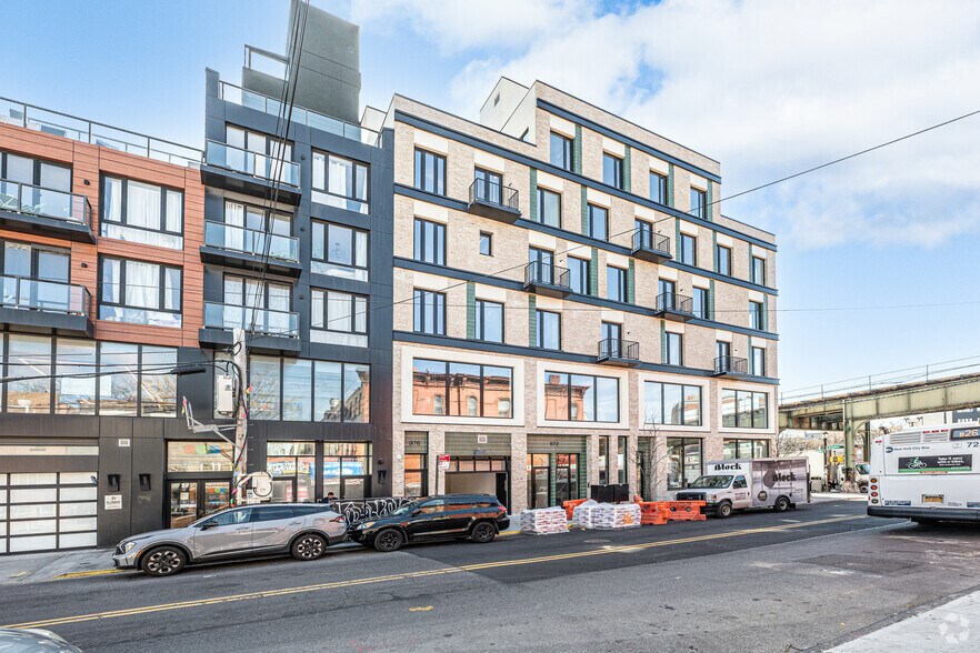 More Photos Of 1587 Broadway, Brooklyn Apartments For Lease