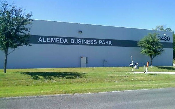 More Photos Of 3430 Alemeda St, Fort Worth Warehouse For Lease