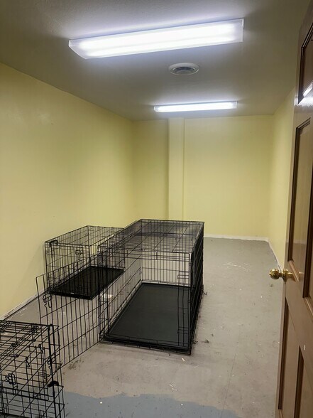 More Photos Of 1019 12th St, Anacortes Flex For Lease