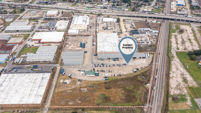 More Photos Of 4812 Gulf Fwy, Houston Warehouse For Lease