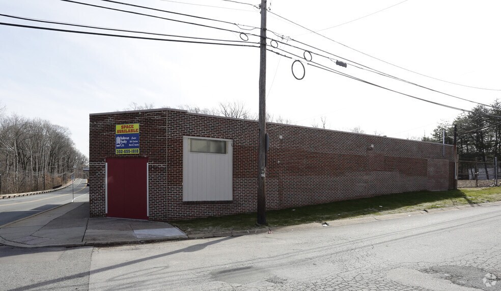 More Photos Of 100 E Lea Blvd, Wilmington Warehouse For Sale