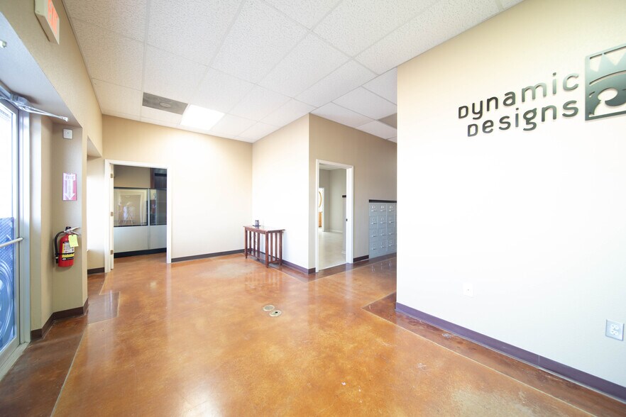 More Photos Of 2100 E Stan Schlueter Loop, Killeen Storefront Retail Office For Lease