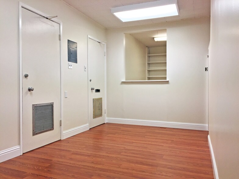 More Photos Of 3021 Telegraph Ave, Berkeley Office For Sale