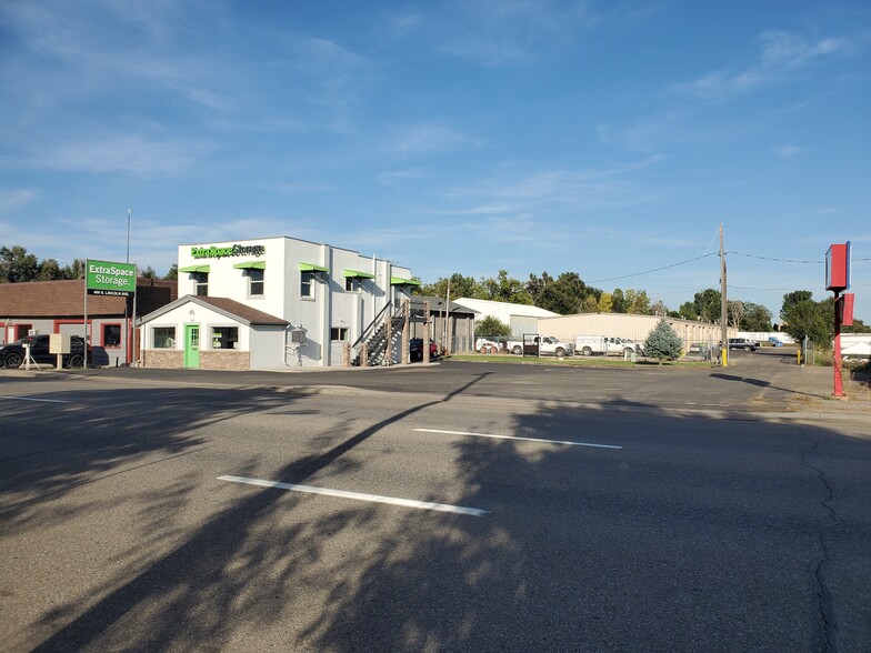 Primary Photo Of 406 S Lincoln Ave, Loveland Self Storage For Lease