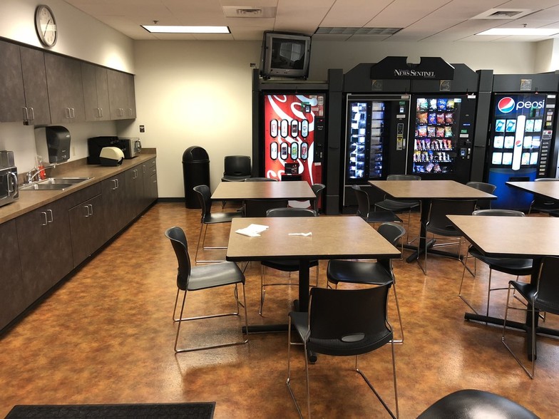 More Photos Of 2332 News Sentinel Dr, Knoxville Medical For Lease