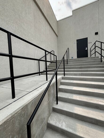 More Photos Of 2425 Westown Pky, West Des Moines Medical For Sale