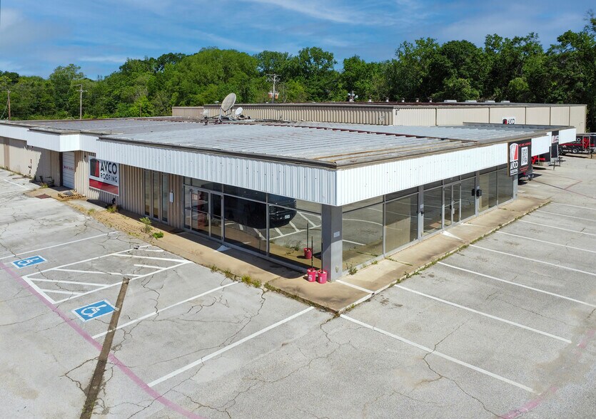 More Photos Of 127 SH 31, Longview Distribution For Lease