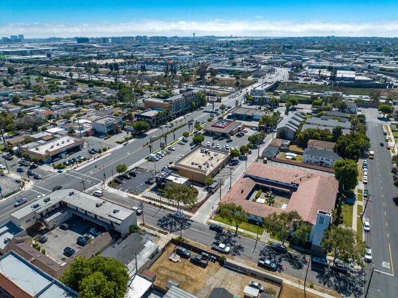 More Photos Of 605-619 W Manchester Blvd, Inglewood Unknown For Lease
