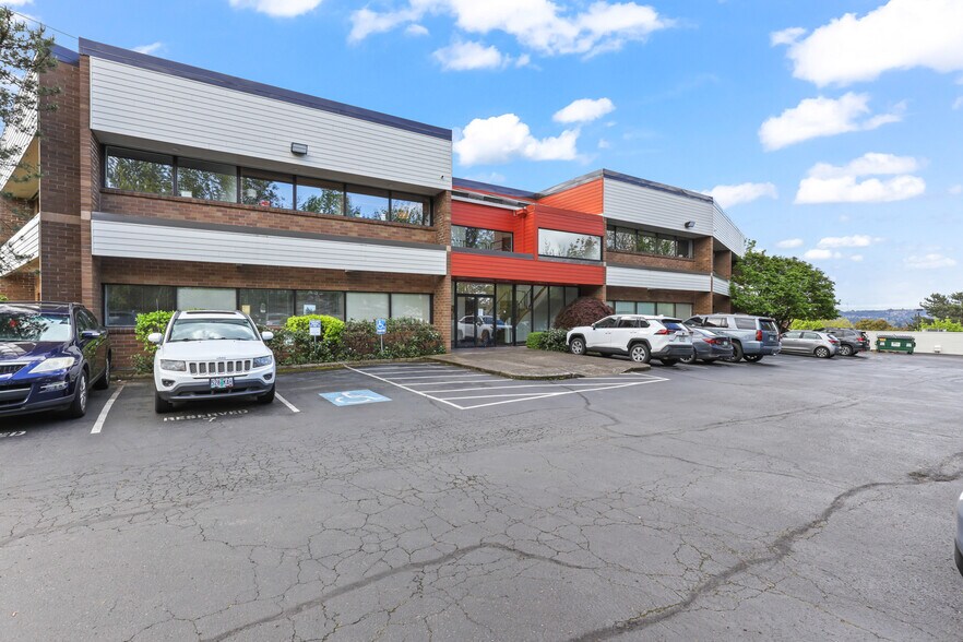 More Photos Of 11501 SW Pacific Hwy, Tigard Office For Lease
