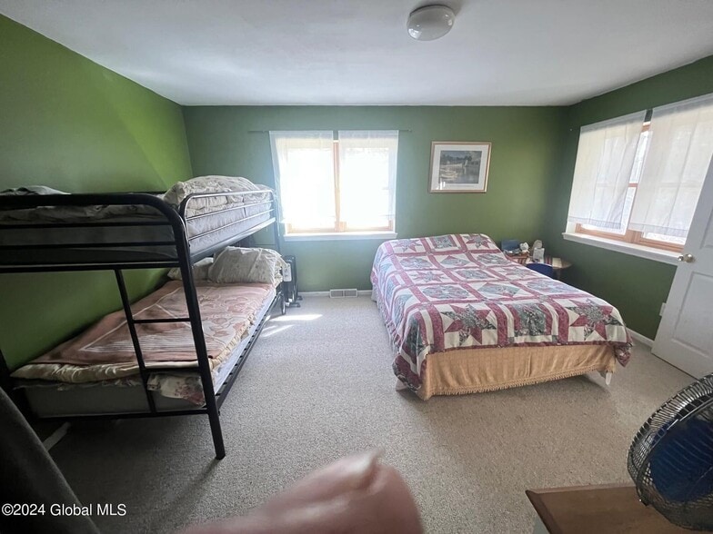 More Photos Of 1612 Crescent Rd, Clifton Park Schools For Sale