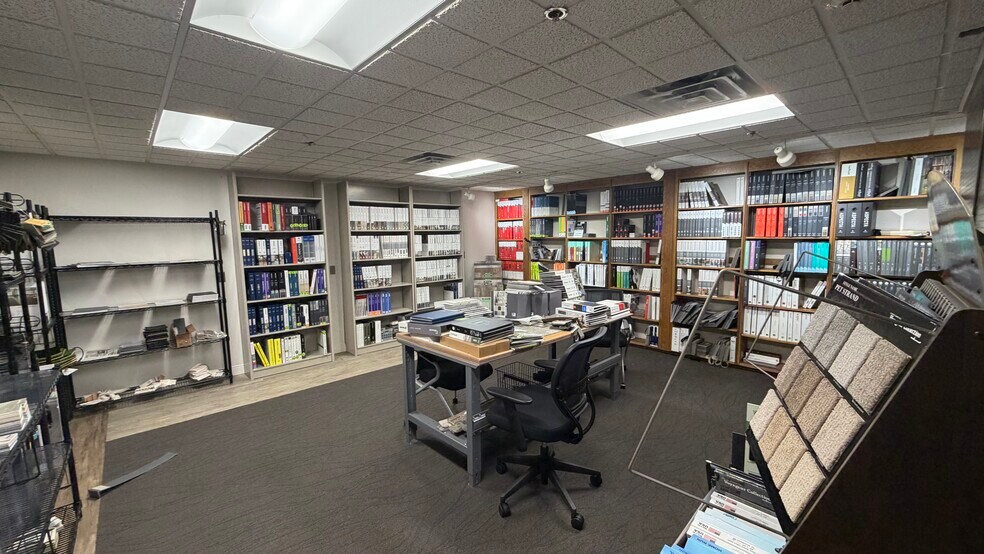 More Photos Of 5201 S 19th St, Lincoln Warehouse For Sale
