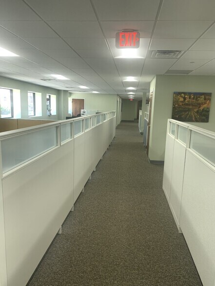 More Photos Of 225-243 Main St, Middletown Office For Lease