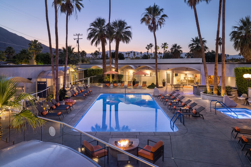 Primary Photo Of 2135 N Palm Canyon Dr, Palm Springs Hotel For Sale