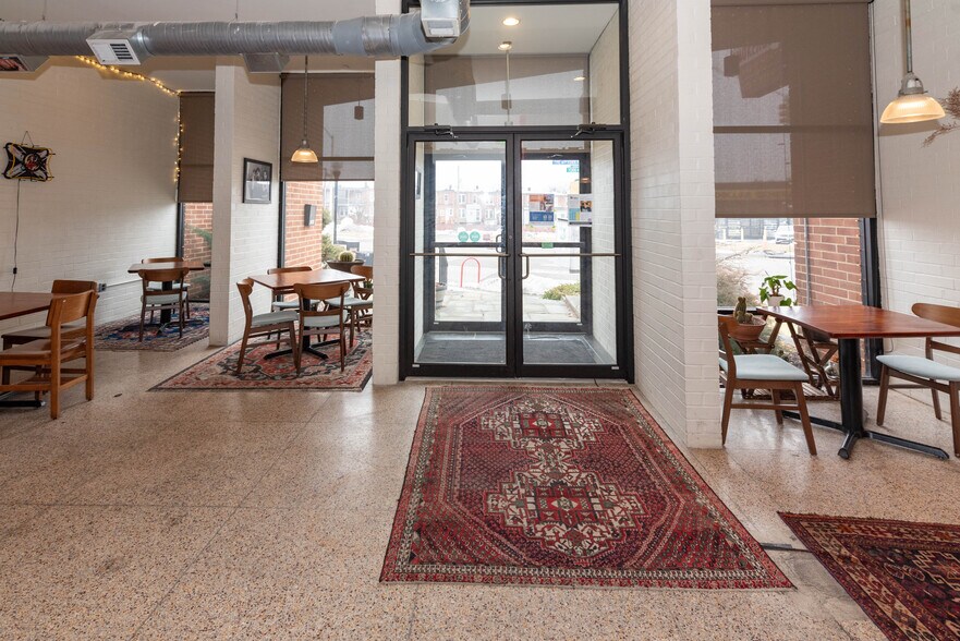 More Photos Of 5800 York Rd, Baltimore Restaurant For Sale