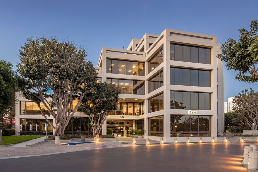 More Photos Of 9191 Towne Centre Dr, San Diego Office For Lease