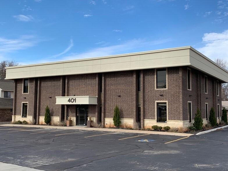 More Photos Of 401 W Vandament Ave, Yukon Office For Lease