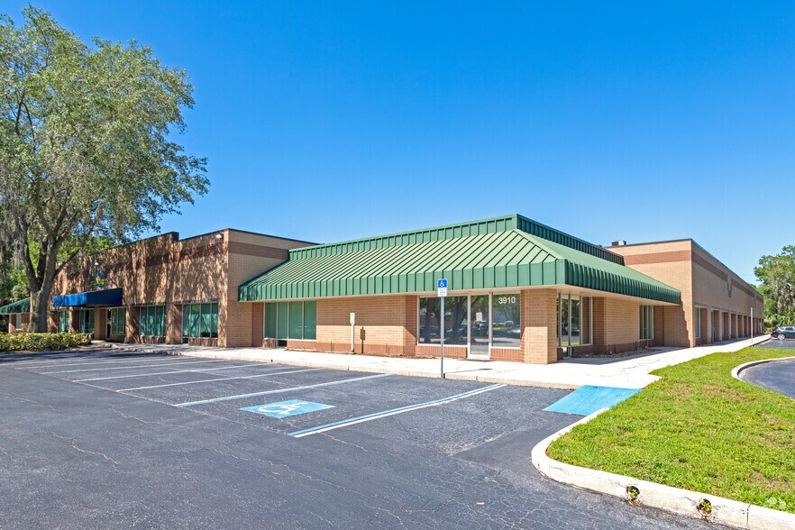 Primary Photo Of 3910 N US Highway 301, Tampa Flex For Lease
