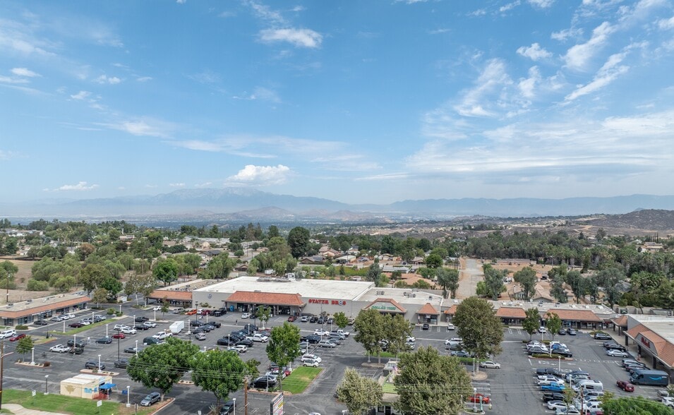 More Photos Of 17022-17736 Van Buren Blvd, Riverside Unknown For Lease