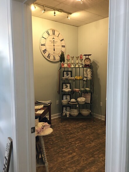 More Photos Of 3415 E Ash St, Goldsboro Unknown For Lease