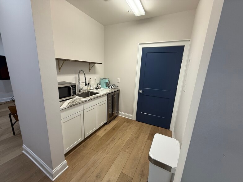 More Photos Of 710 Northeast Dr, Davidson Coworking Space