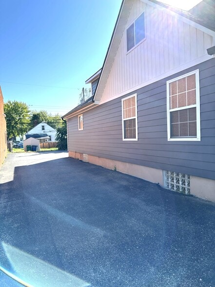 More Photos Of 5208 Springboro Pike, Dayton Medical For Sale