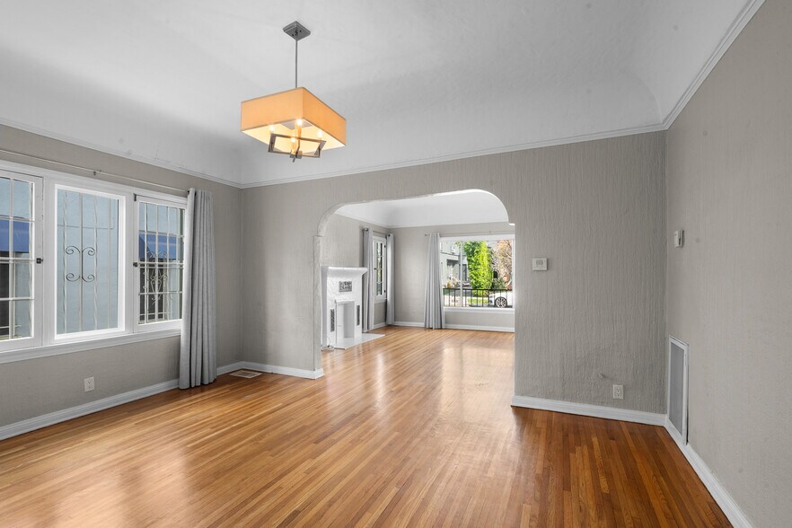 More Photos Of 327 N Ogden Dr, Los Angeles Apartments For Sale