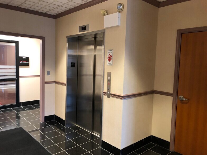 More Photos Of 11200 Racetrack Rd, Ocean Pines Medical For Lease