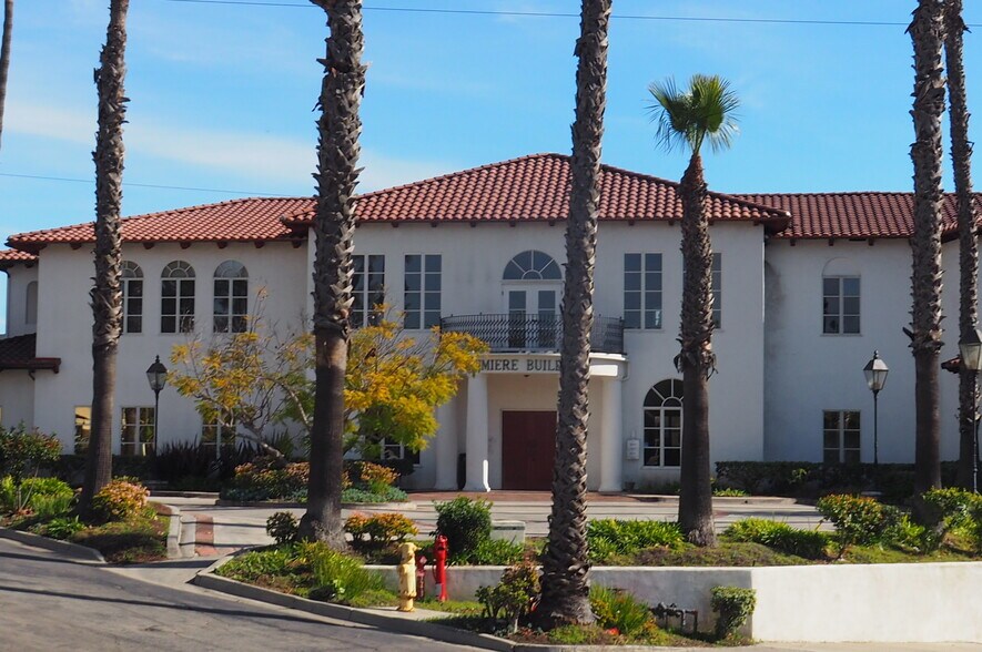 More Photos Of 700 W El Norte Pky, Escondido Medical For Lease