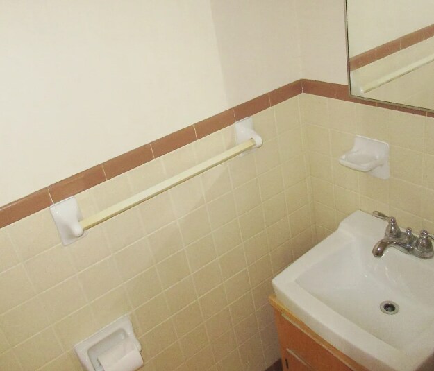 More Photos Of 1519 Iron St, Bellingham Multifamily For Lease