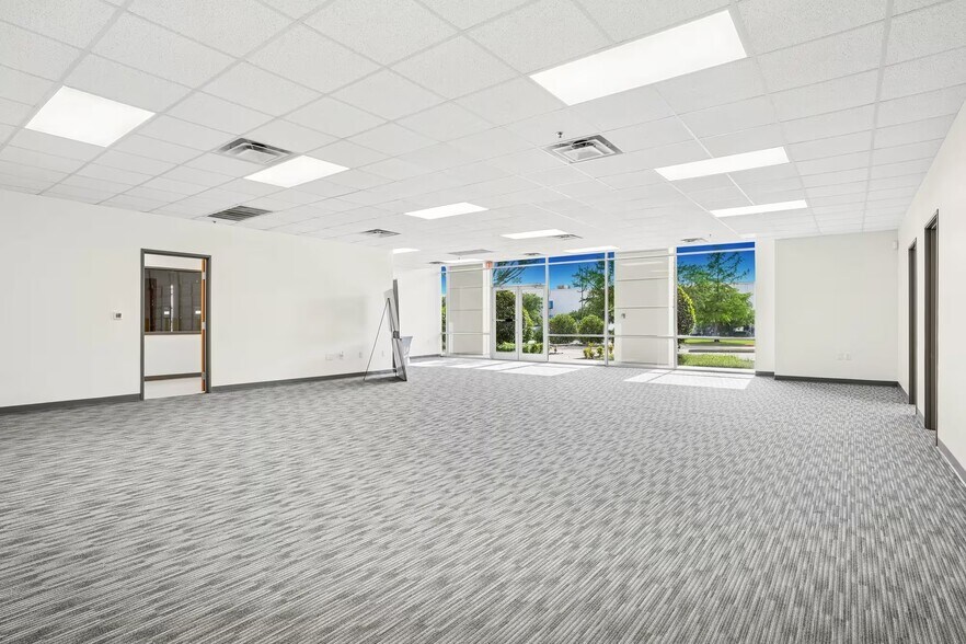 More Photos Of 615 Westport Pky, Grapevine Unknown For Lease