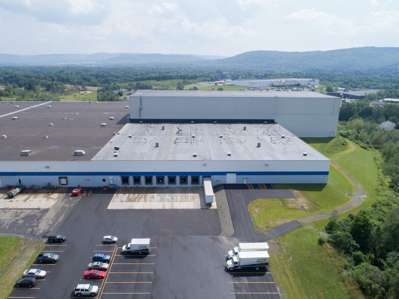 More Photos Of 1 Grosset Dr, Kirkwood Township Warehouse For Lease