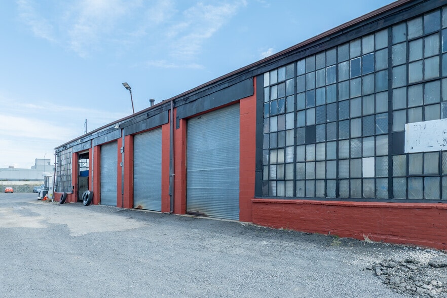 More Photos Of 6225 State Rd, Philadelphia Warehouse For Lease