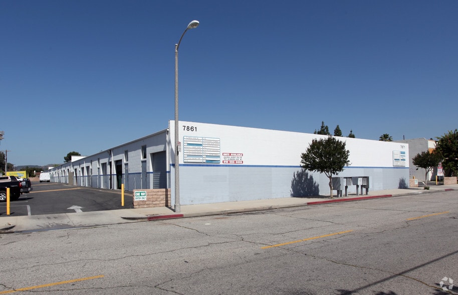 More Photos Of 7801-7811 Alabama Ave, Canoga Park Unknown For Lease