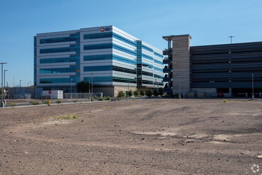 More Photos Of 850 W Rio Salado Pky, Tempe Unknown For Lease