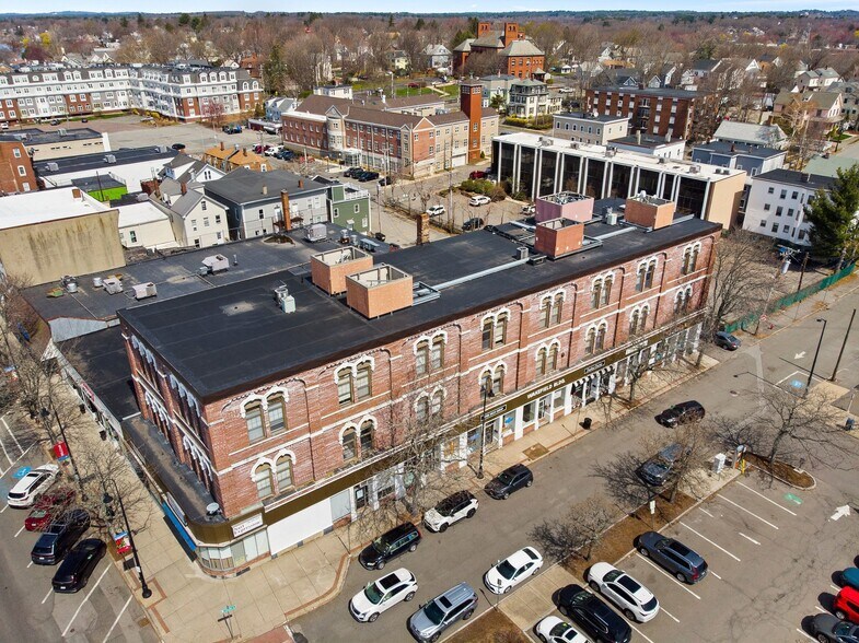 More Photos Of 416 Main St, Wakefield Office For Sale