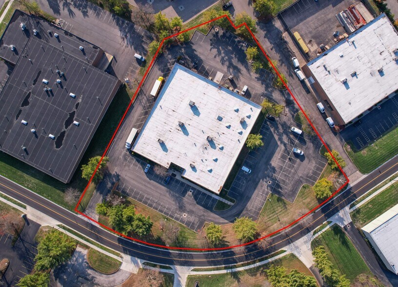 More Photos Of 733 Green Crest Dr, Westerville Research And Development For Lease