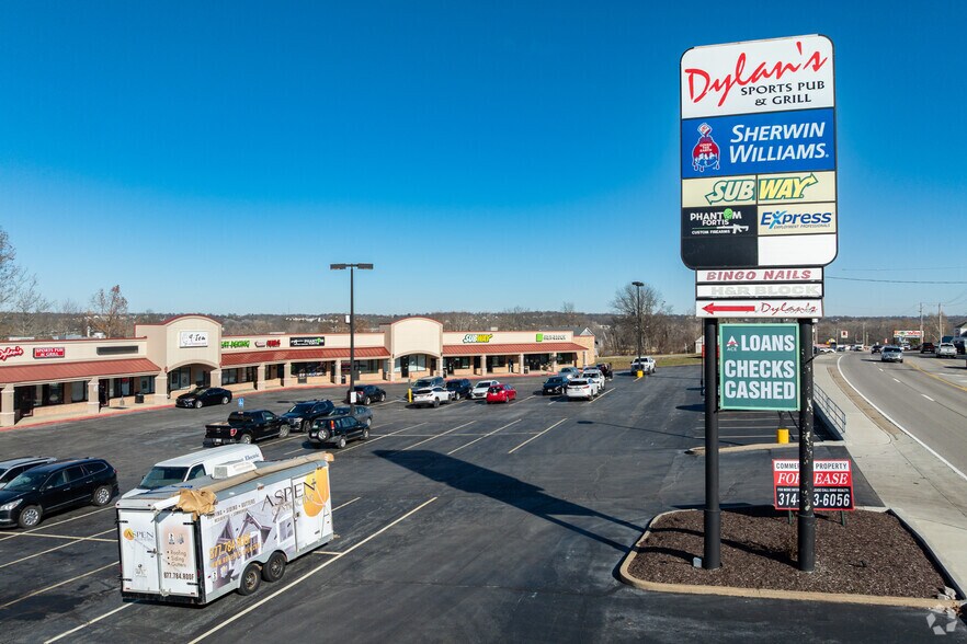 Primary Photo Of 655-683 Jeffco Blvd, Arnold General Retail For Lease