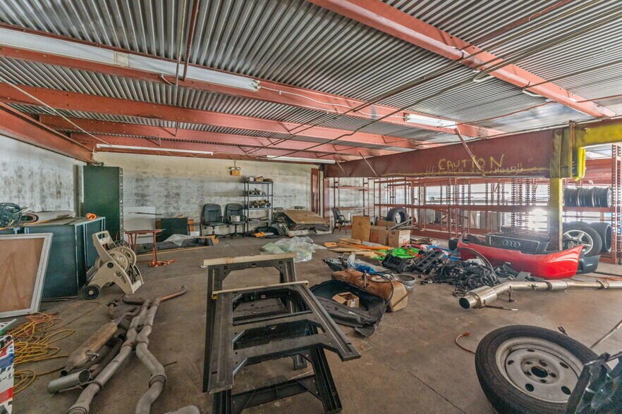 More Photos Of 6135 Salt Springs Rd, Port Richey Auto Repair For Sale