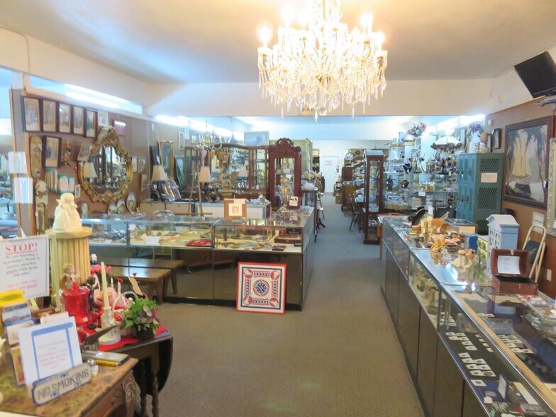 More Photos Of 101 Park Place Cir, Cresson Storefront Retail Office For Sale