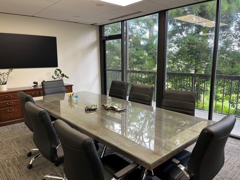 More Photos Of 131 Airline Dr, Metairie Office For Lease