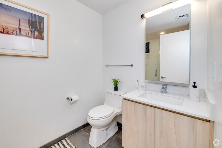 More Photos Of 817 N 6th St, Phoenix Apartments For Lease