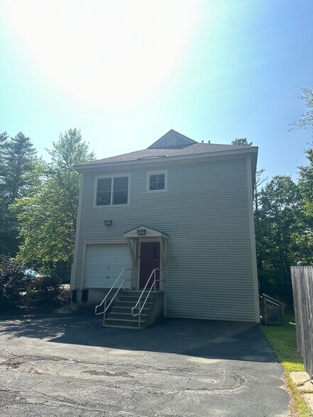 More Photos Of 16 Northbrook Dr, Falmouth Medical For Lease
