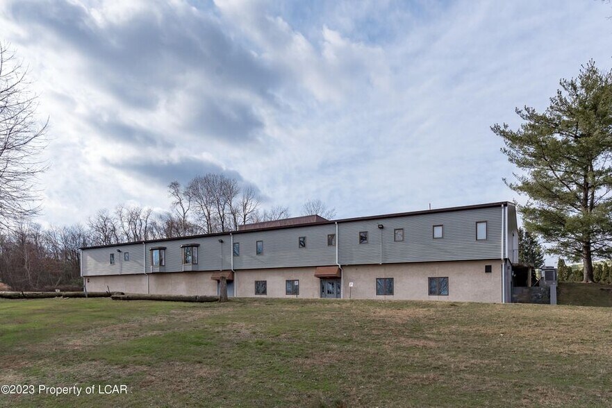 More Photos Of 104 Woodward Hill Rd, Edwardsville Office For Sale