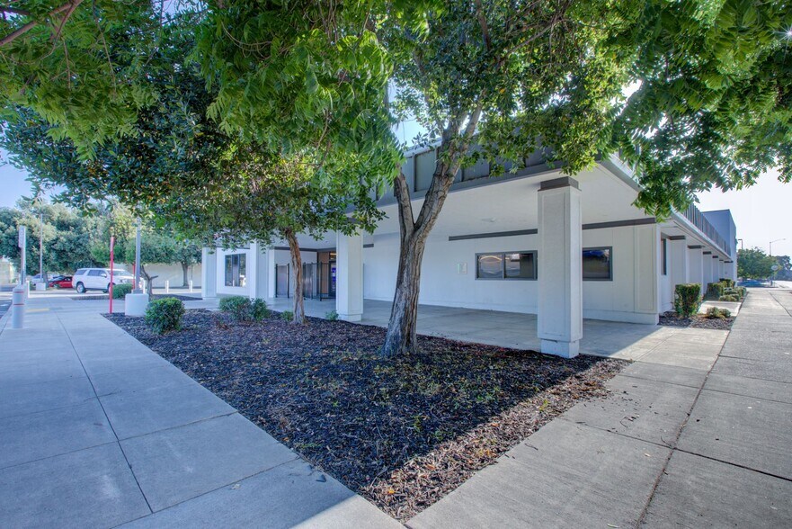 More Photos Of 407 N Wilson Way, Stockton Bank For Sale