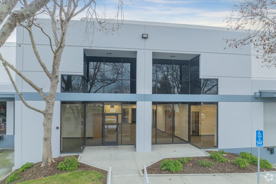 More Photos Of 200-230 Railroad Ave, Milpitas Unknown For Lease