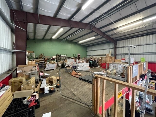 More Photos Of 94-133 Pahu St, Waipahu Warehouse For Lease