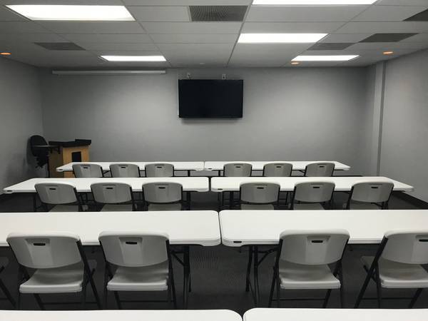 More Photos Of 10715 Gulfdale St, San Antonio Office For Sale