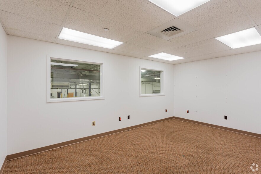 More Photos Of 500 Bic Dr, Milford Warehouse For Lease