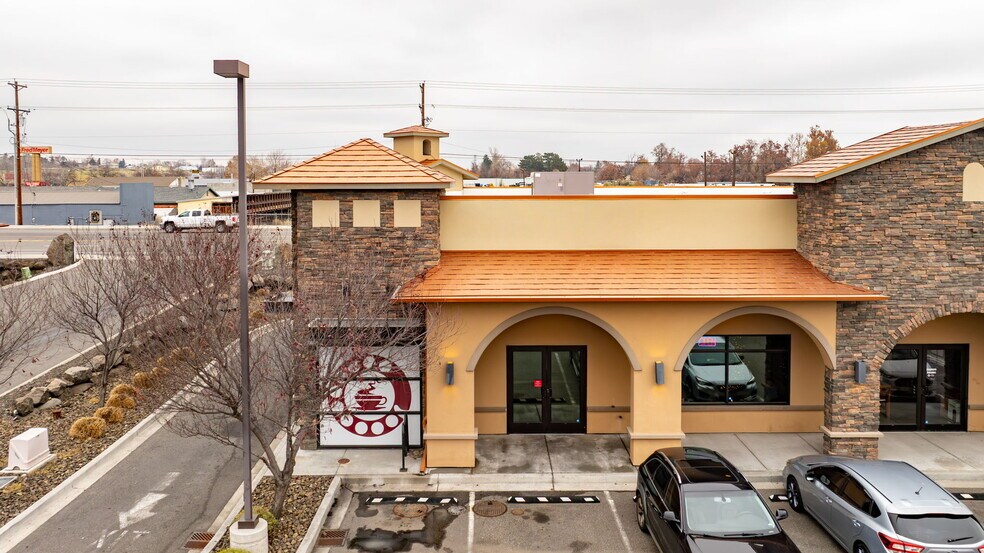 More Photos Of 1215 Aaron Dr, Richland General Retail For Lease